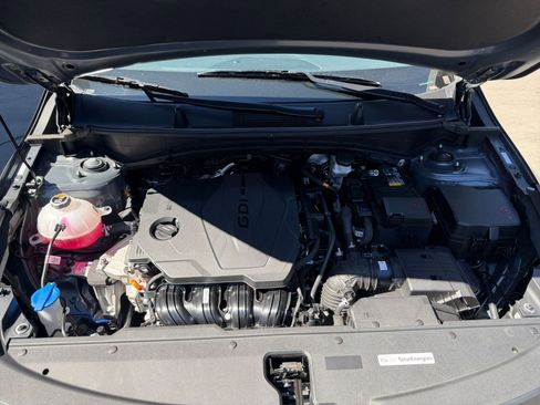 Used 2025 Kia Sportage LX image 30