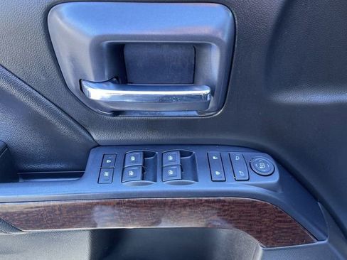 Used 2019 GMC Sierra 1500 SLE w/ SLE Value Package image 21