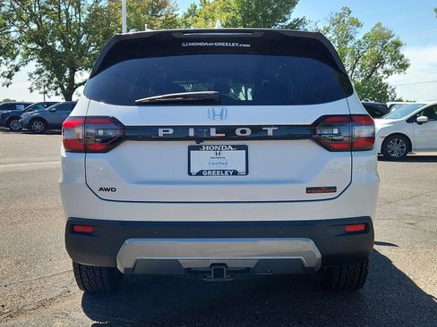 Certified 2026 Honda Pilot TrailSport image 4