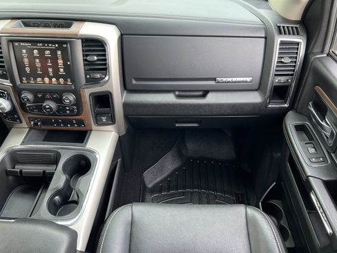 Used 2017 RAM 1500 Laramie AWD/4WD image 34