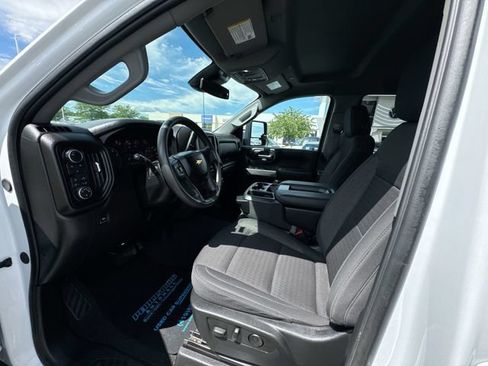 Used 2024 Chevrolet Silverado 2500 Custom w/ Custom Value Package AWD/4WD image 10
