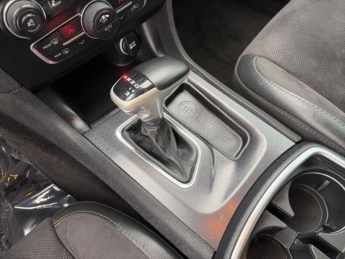 Used 2016 Dodge Charger R/T Scat Pack w/ Technology Group image 38