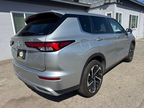 Used 2024 Mitsubishi Outlander SE AWD/4WD image 5