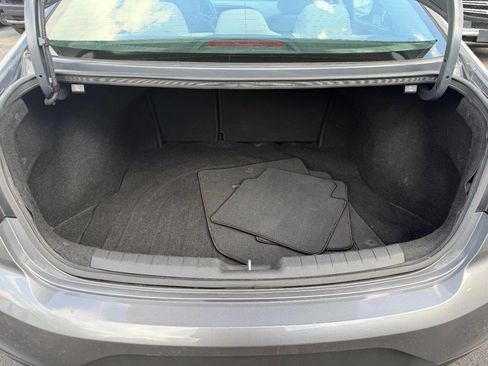 Used 2019 Hyundai Elantra SEL image 33