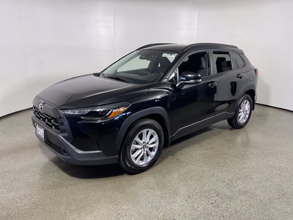 Used 2026 Toyota Corolla Cross LE FWD image 7
