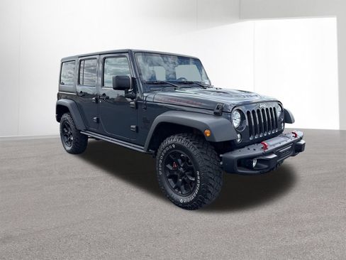 Used 2016 Jeep Wrangler Unlimited Rubicon AWD/4WD image 2