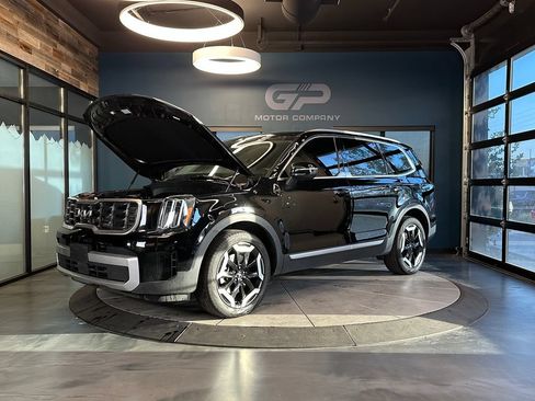 Used 2023 Kia Telluride S AWD/4WD image 25