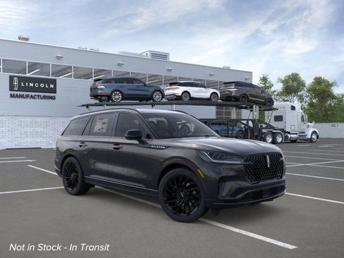 New 2026 Lincoln Aviator Reserve image 7