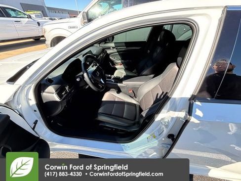 Used 2022 Honda Accord Sport image 9