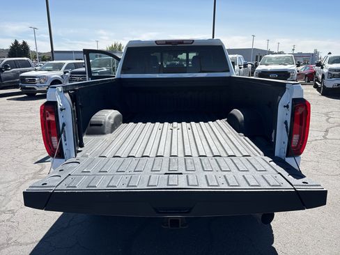 Used 2022 GMC Sierra 2500 AT4 w/ AT4 Premium Plus Package AWD/4WD image 22