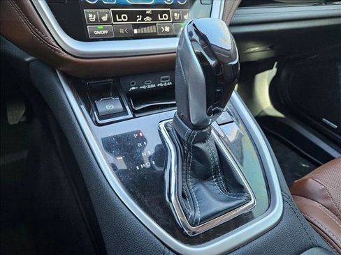 Used 2023 Subaru Outback Touring image 11