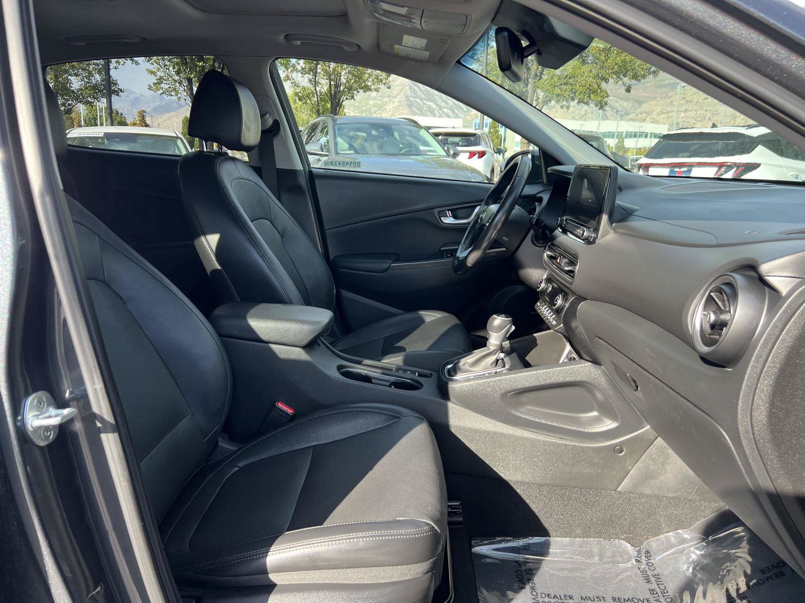 Used 2022 Hyundai Kona Limited w/ Cargo Package AWD/4WD image 4