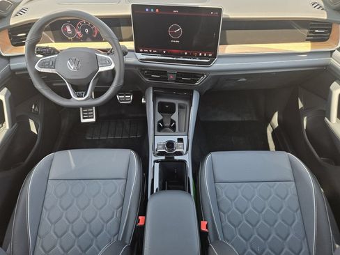 New 2026 Volkswagen Tiguan SEL R-Line AWD/4WD image 26