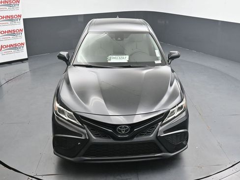 Used 2024 Toyota Camry SE FWD image 11