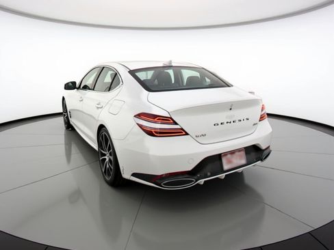 Used 2025 Genesis G70 2.5T AWD/4WD image 6