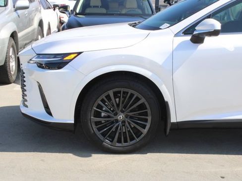Certified 2025 Lexus RX 350 Premium w/ Convenience Package FWD image 4