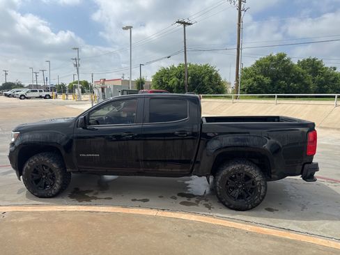Used 2022 Chevrolet Colorado LT RWD image 8