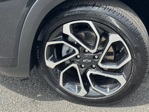 Used 2026 Chevrolet Trax RS w/ Sunroof Package FWD image 8