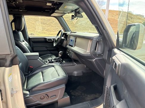 Certified 2025 Ford Bronco Outer Banks AWD/4WD image 29