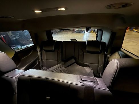 Used 2018 Chevrolet Tahoe LT AWD/4WD image 14