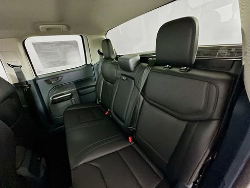 New 2026 Ford Maverick Lariat w/ Black Appearance Package image 25