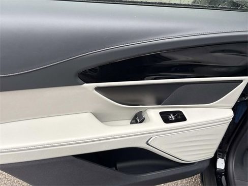 New 2026 Lincoln Nautilus Premier w/ Jet Appearance Package image 19