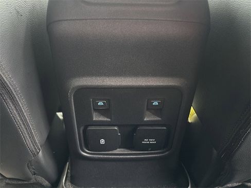 Used 2024 Ford Bronco Wildtrak image 18