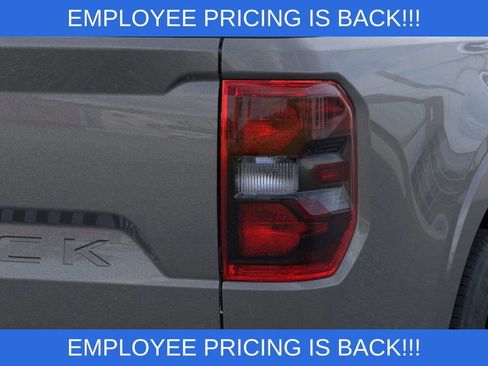 New 2026 Ford Maverick Lariat w/ Black Appearance Package AWD/4WD image 43