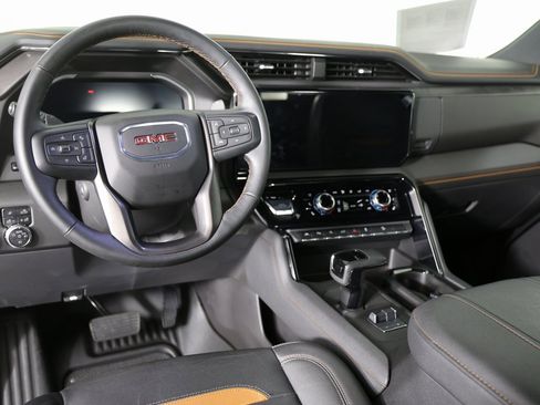 Used 2023 GMC Sierra 1500 AT4 w/ Technology Package image 14