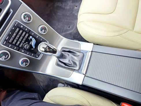 Used 2016 Volvo S60 T5 Premier w/ Convenience Package image 22