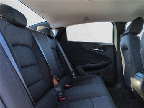 Used 2023 Chevrolet Malibu LS FWD image 18