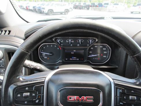 Used 2020 GMC Sierra 1500 Elevation w/ Elevation Value Package AWD/4WD image 32
