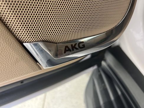 Used 2021 Cadillac Escalade Premium Luxury w/ Driver Assist Tech Package image 23