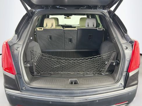 Used 2018 Cadillac XT5 FWD image 29