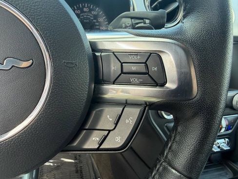 Used 2016 Ford Mustang Premium RWD image 22