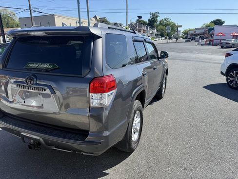 Used 2012 Toyota 4Runner SR5 w/ Convenience Pkg AWD/4WD image 1