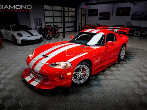 Used 2000 Dodge Viper GTS image 9