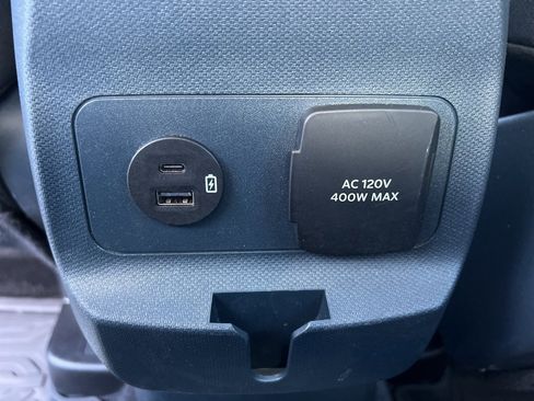 Used 2024 Ford Maverick XLT w/ XLT Luxury Package image 17