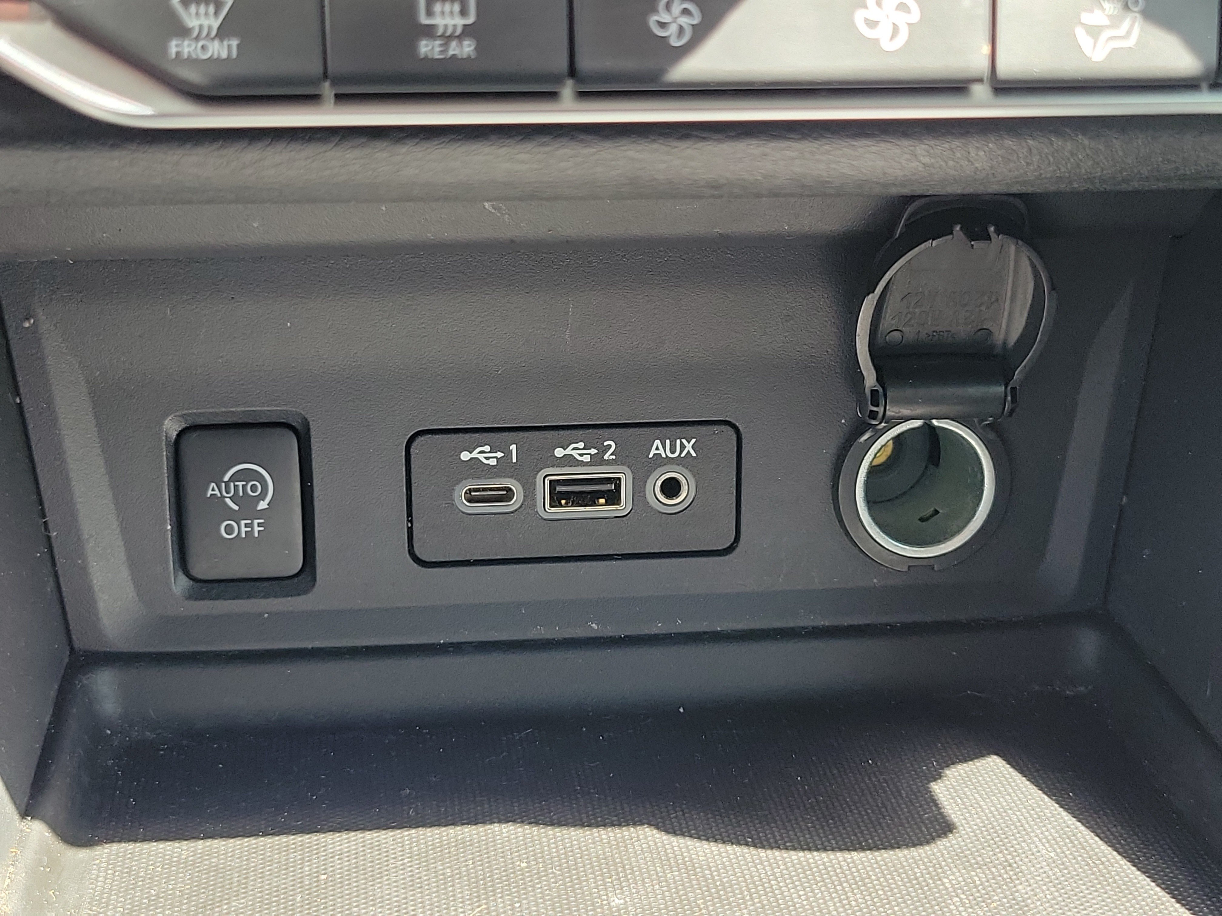 Used 2024 Nissan Sentra SR FWD image 24