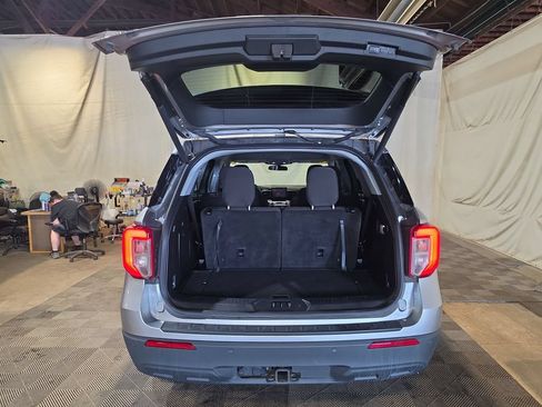 Used 2023 Ford Explorer XLT w/ Class IV Trailer Tow Package AWD/4WD image 19