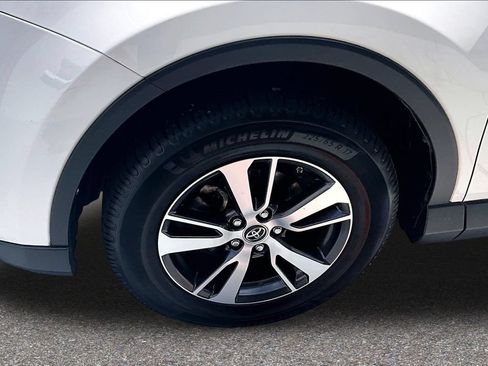 Certified 2018 Toyota RAV4 XLE FWD image 36