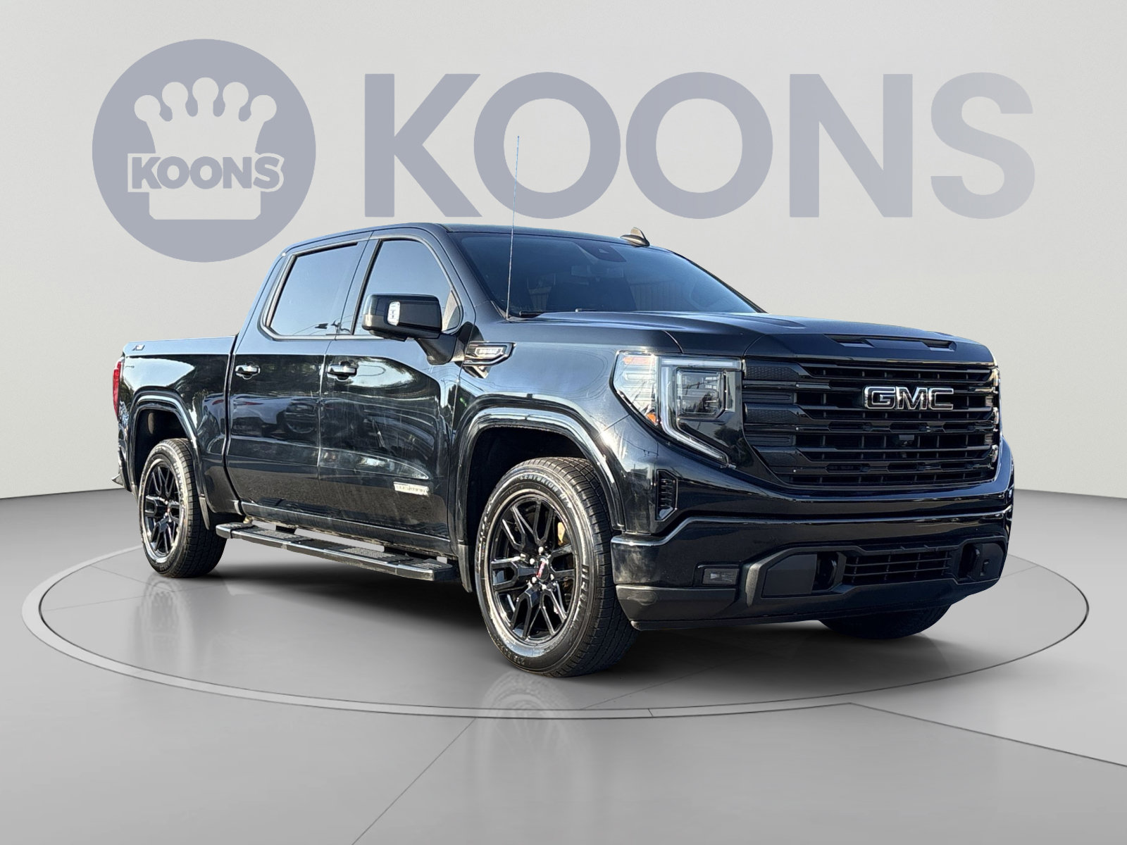Used 2023 GMC Sierra 1500 Elevation w/ Elevation Premium Package AWD/4WD image 10