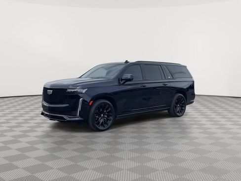 Used 2024 Cadillac Escalade ESV Sport Platinum w/ LPO, ONYX Package AWD/4WD image 4