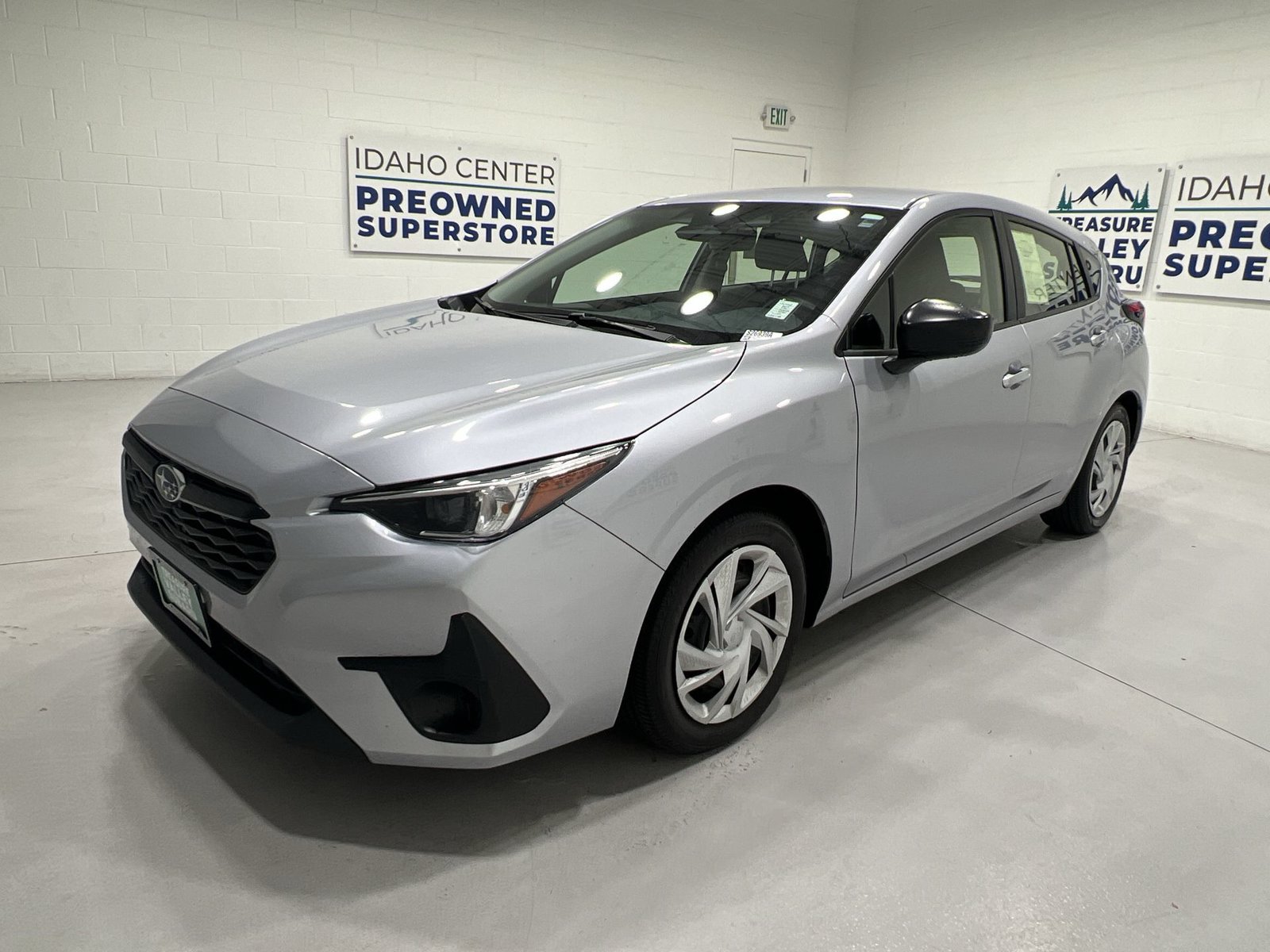 Used 2024 Subaru Impreza 2.0i AWD/4WD image 4