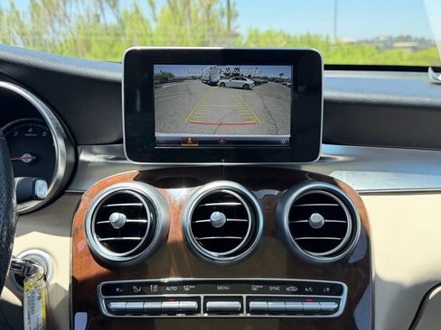 Used 2019 Mercedes-Benz GLC 300 4MATIC image 26