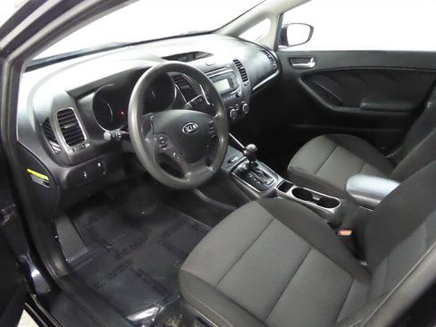 Used 2018 Kia Forte LX image 15