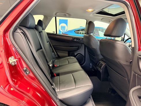 Used 2017 Subaru Outback 2.5i Limited image 32