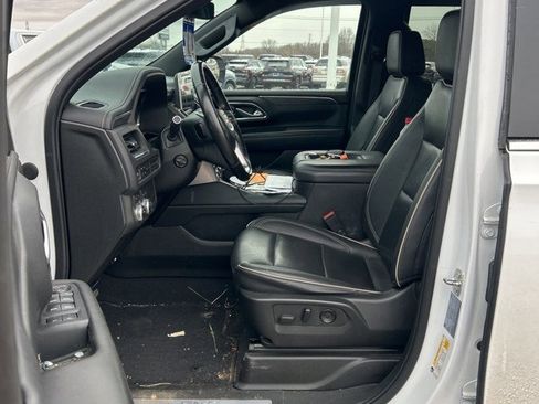 Used 2022 GMC Yukon SLT w/ SLT Premium Package image 15