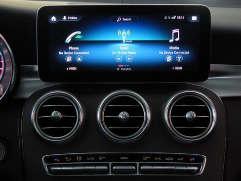 Used 2022 Mercedes-Benz GLC 300 4MATIC image 8