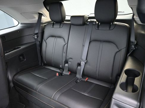 Used 2025 MAZDA CX-90 3.3 Turbo w/ Preferred Package image 25